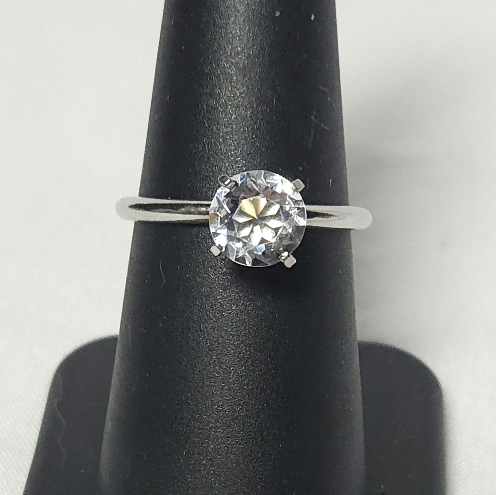 Vintage Silver Tone Clear Stone Ring 7